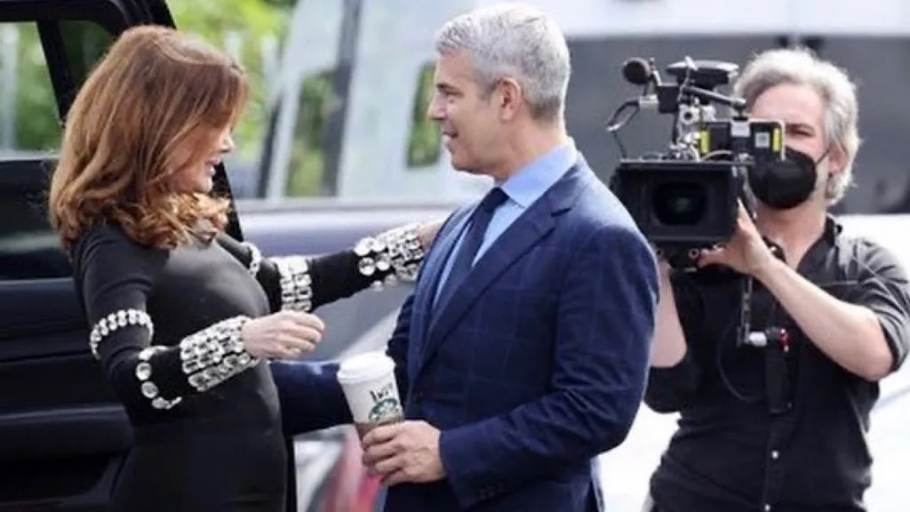 Lisa Vanderpump e o executivo da BravoTV, Andy Cohen.