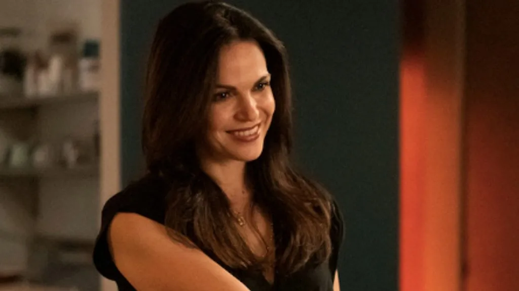 Lana Parrilla dans le rôle de Lisa Trammell dans The Lincoln Lawyer