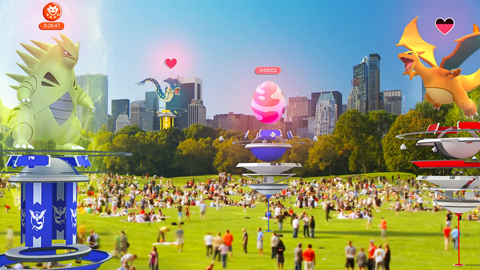 Une image d'un parc avec des gens et des gymnases Pokemon Go