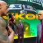 The Rock e Cody Rhodes brigam no WrestleMania 40 Kickoff: evento principal ainda em andamento