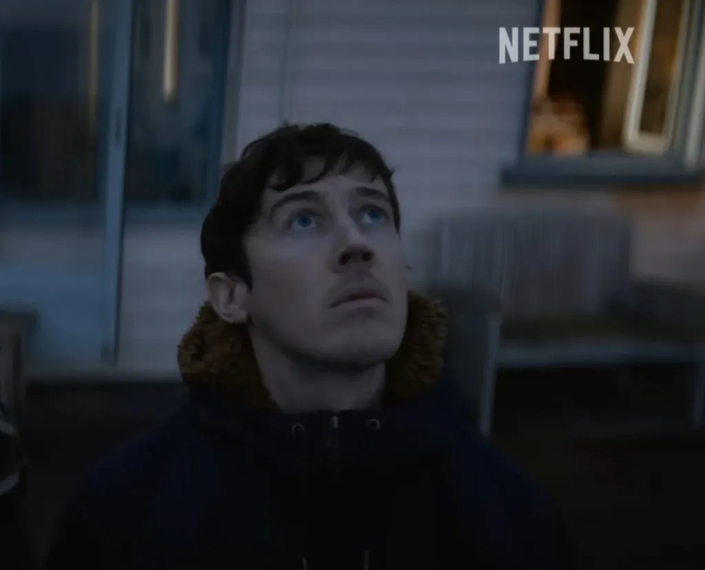 Alex Sharp jako Will Downing w serialu Netflix „3 problemy z ciałem”.