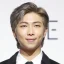 Les fans expriment leur déception face à HYBE et Weverse qui auraient manqué de respect à la contribution de BTS RM 