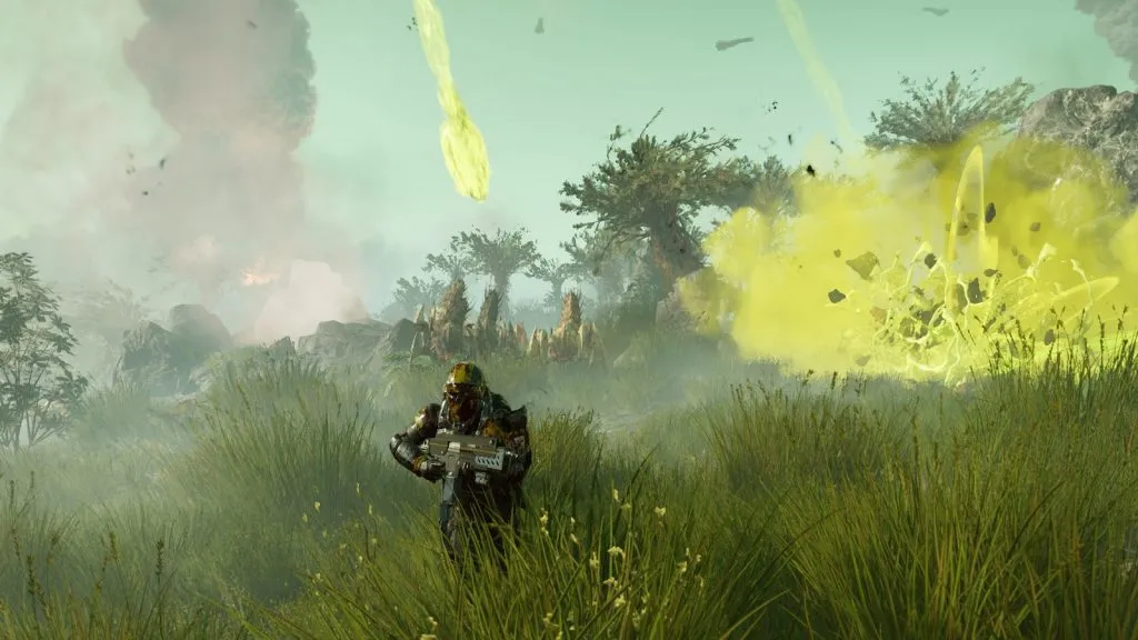 Helldivers 2-Charakter rennt auf die Kamera zu, während hinter ihm Bomben fallen