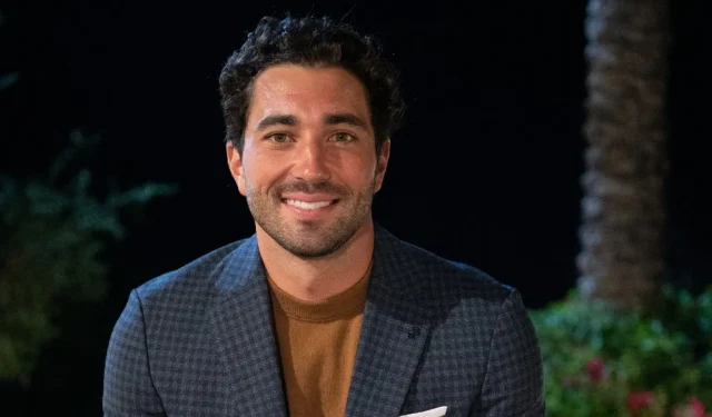 Bachelor Joey Graziadei sagt, dass die 28. Staffel ernsthaft „emotional“ sein wird