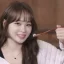 Kim Chae-won de LE SSERAFIM montre un Mukbang orageux malgré son corps maigre