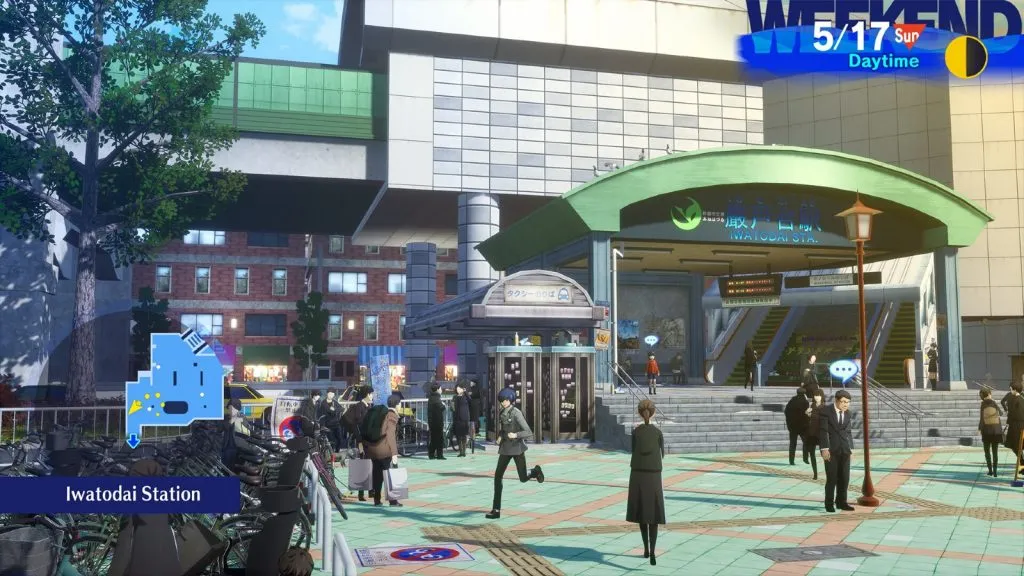 Ein Bild des Gameplays von Persona 3 Reload, auf dem der Protagonist durch die Stadt läuft.