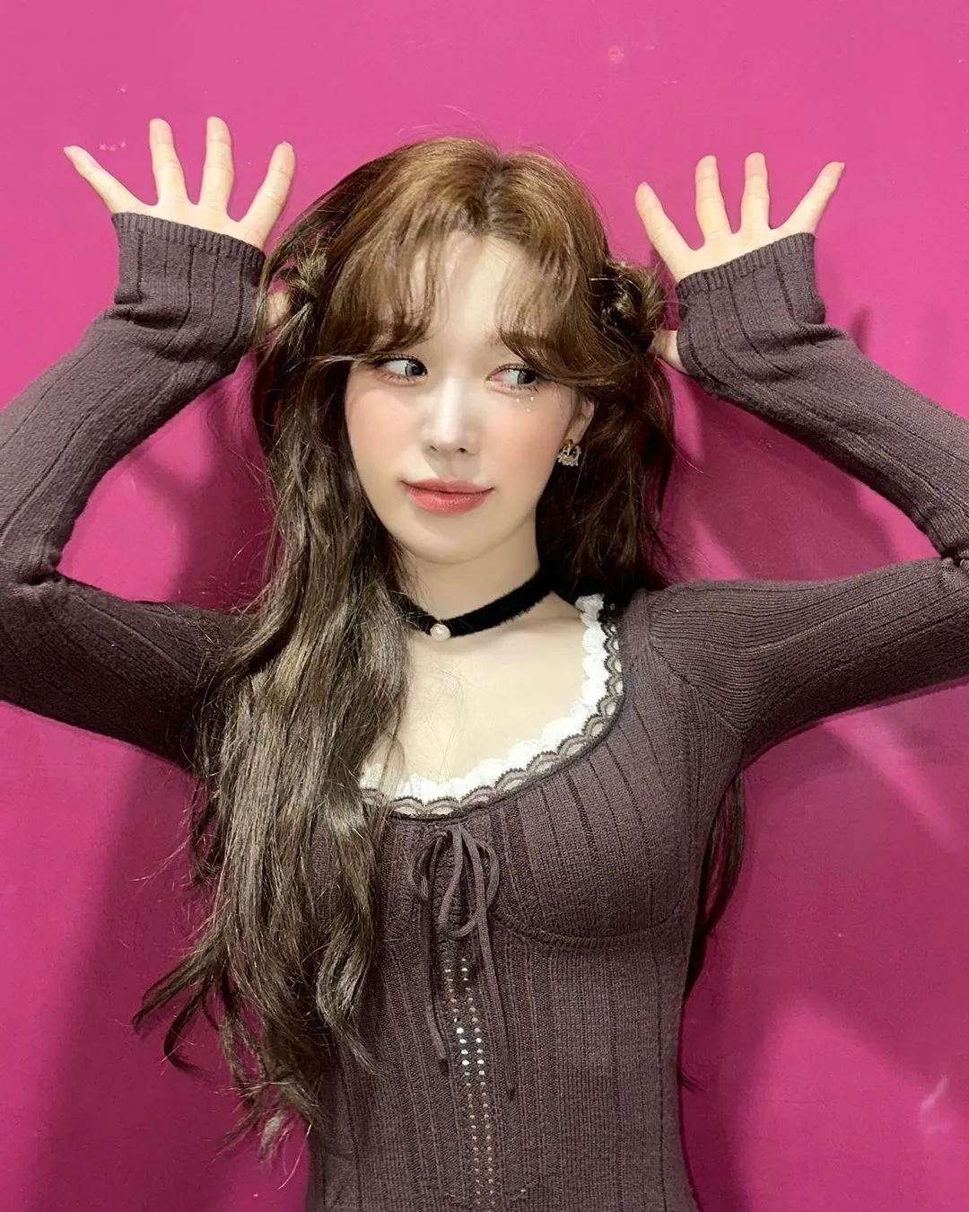 La réaction hilarante de Red Velvet Wendy à l'idée d'avoir 30 ans a des problèmes avec Luvies : "C'est la pause du millénaire"