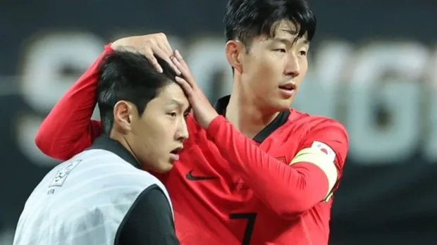 Son Heung-min criticado por postar um anúncio sem se manifestar para defender Lee Kang em meio à controvérsia