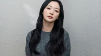 Song Ha-yoon fala sobre Park Min-young, “My Half, I Chorei Just By Making Eye Contact”