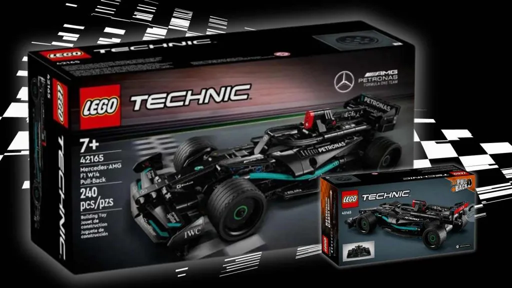 Il set LEGO Technic Mercedes-AMG F1 Pull-Back su sfondo nero con la grafica della bandiera da corsa