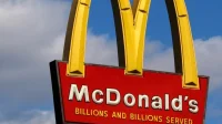 90 年代廢棄麥當勞的影片揭示了瘋狂的低價