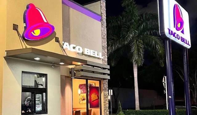 Cliente da Taco Bell é preso após ameaçar funcionários com arma 