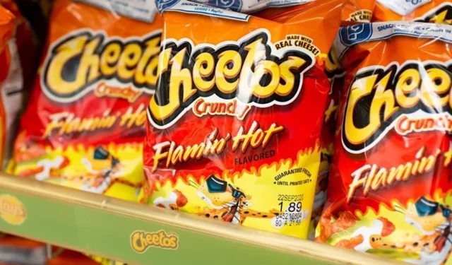 加州計劃禁止學校出售 Flamin’ Hot Cheetos、Doritos 和其他薯條