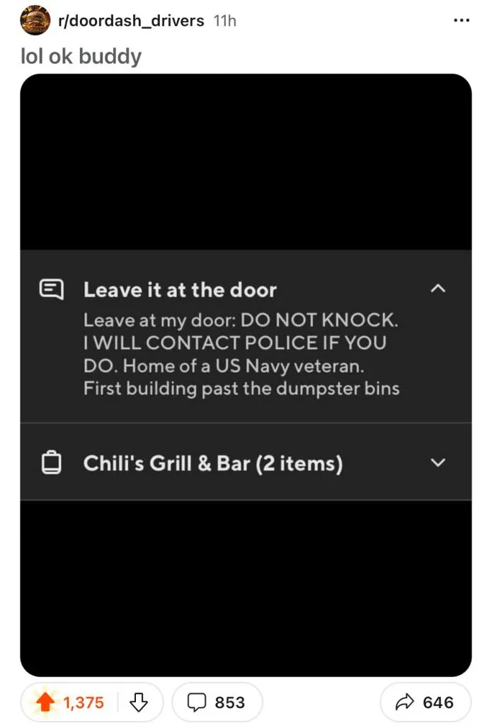 음식을 문 앞에 두라는 요청과 함께 DoorDash 주문을 하지 않으면 고객이 경찰에 전화합니다.