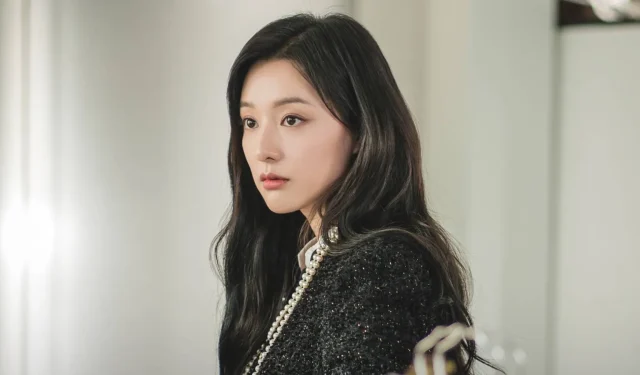 Ator de Queen of Tears revela o hábito “cativante” de Kim Ji-won no set