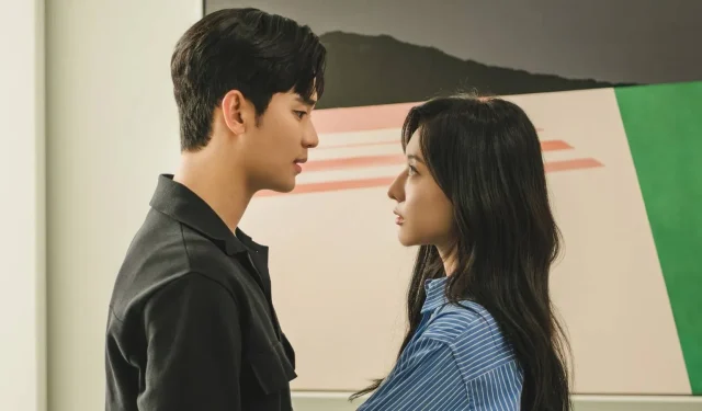 La star de Queen of Tears, Kim Soo-hyun, explique l’histoire d’amour unique de K-drama