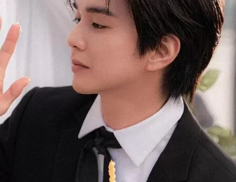 Yoo Seung-ho rivela le foto del matrimonio dietro le quinte “Un nuovo sposo perfettamente bello”