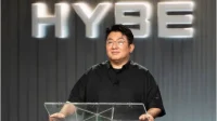 HYBE宣佈董事長方時赫今年只拿1韓元薪資，真相是…