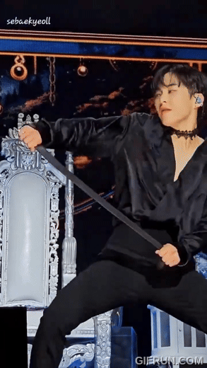 EXO Xiumin 熱舞挑戰讓粉絲融化