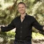 Chi è l’ospite di Amazing Race Season 36? Incontra Phil Keoghan