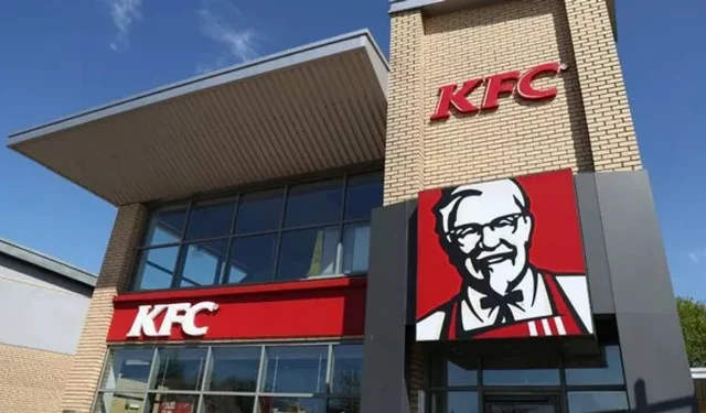 Klient KFC nie może uwierzyć w to, co znalazł na dnie wiaderka z okazyjną ceną