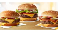 麥當勞將推出新的和改進的漢堡，菜單變化為多年來最大