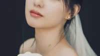 ‘눈물의 여왕’ 김수현-김지원, 동화 같은 웨딩사진 공개