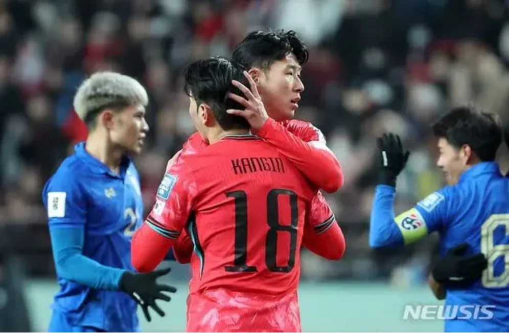 Son Heung Min e Lee Kang In