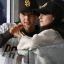 Song Joong-ki und seine Frau Katy genießen Baseball-Date beim Spiel der Seoul Series