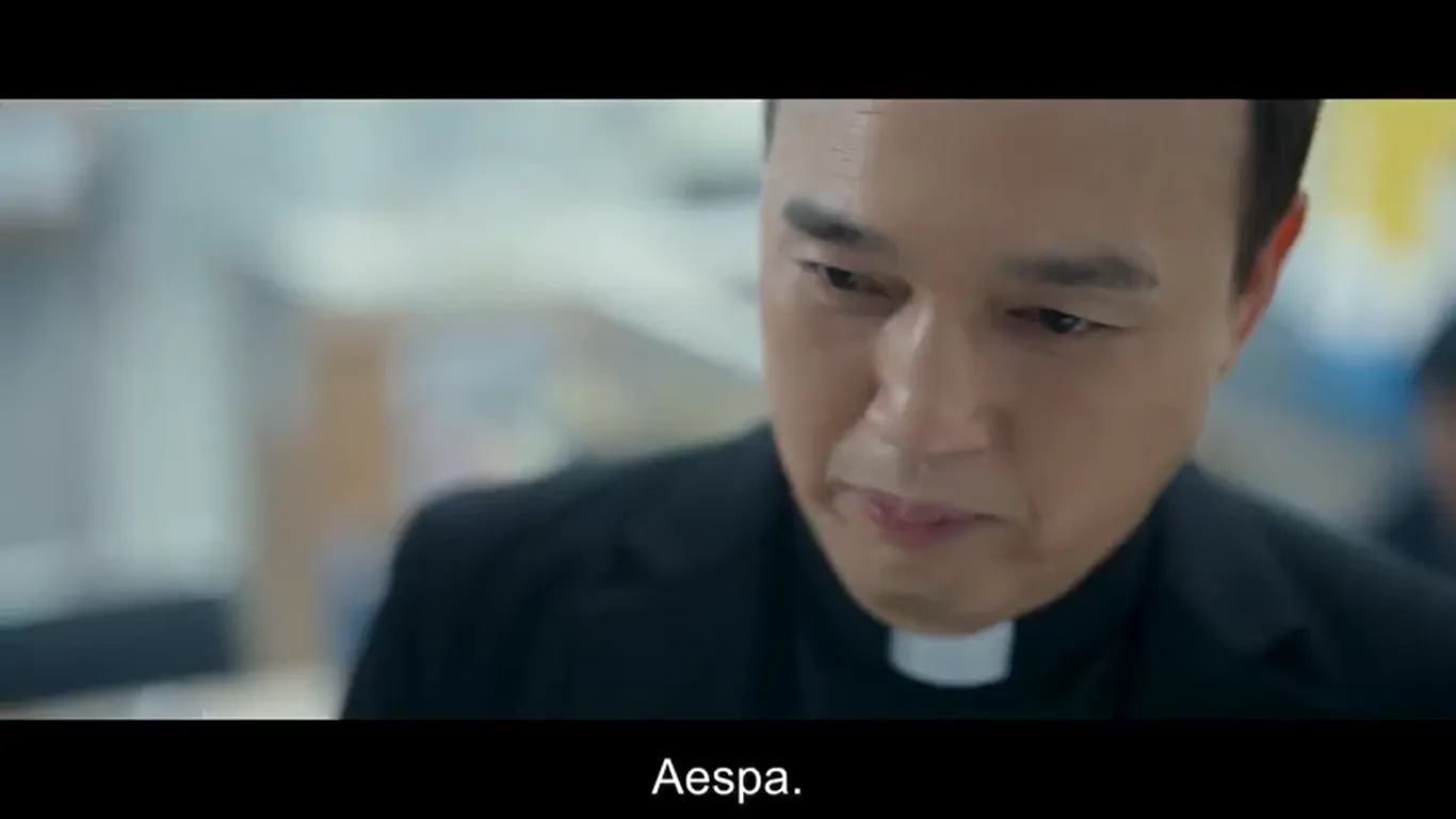 新奇幻韓劇中的這個隨機 aespa 客串讓我崩潰了：“這太不嚴肅了”