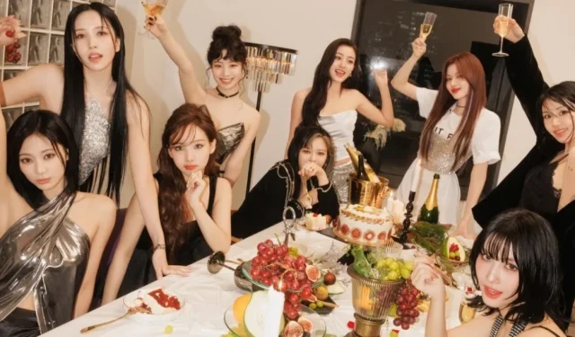 TWICE obtient le tout premier numéro 1 du Billboard 200 et rejoint CES deux groupes féminins mondiaux dans Feat