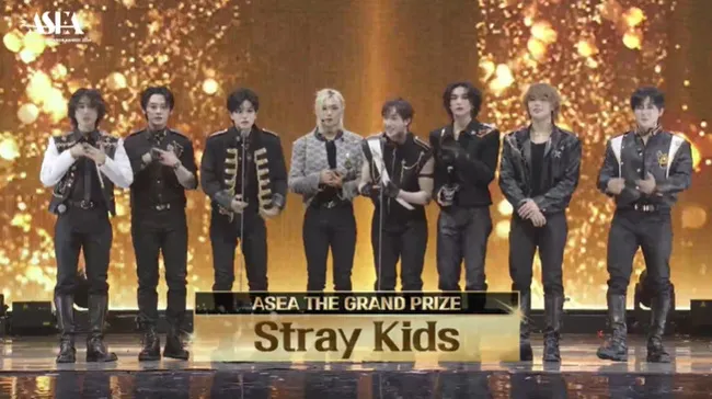 第1回アジアスターエンターテイナーアワード（ASEA）受賞者発表：Stray Kids、SHINee テミン、その他がトロフィーを獲得！