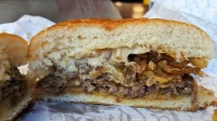 Wendy’s stellt einen brandneuen French Onion Burger vor, der aber nicht leicht zu bekommen ist 