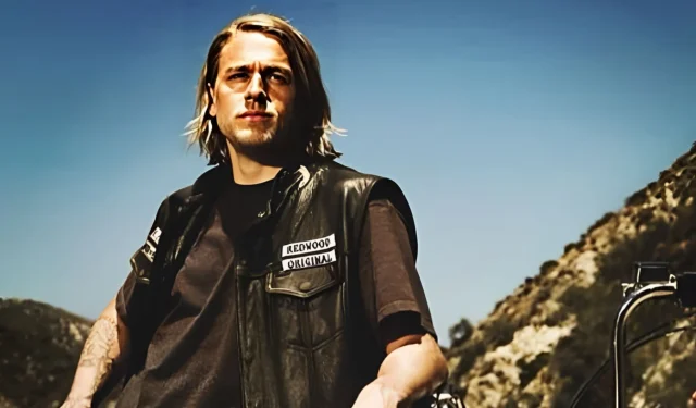 Le rôle de Charlie Hunnam dans la saison 3 de Monster : tout ce que vous devez savoir