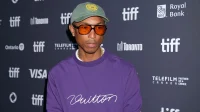 “Perché Pharrell Williams è considerato irrilevante” — Internet reagisce alla sua frustrazione per le sponsorizzazioni politiche delle celebrità