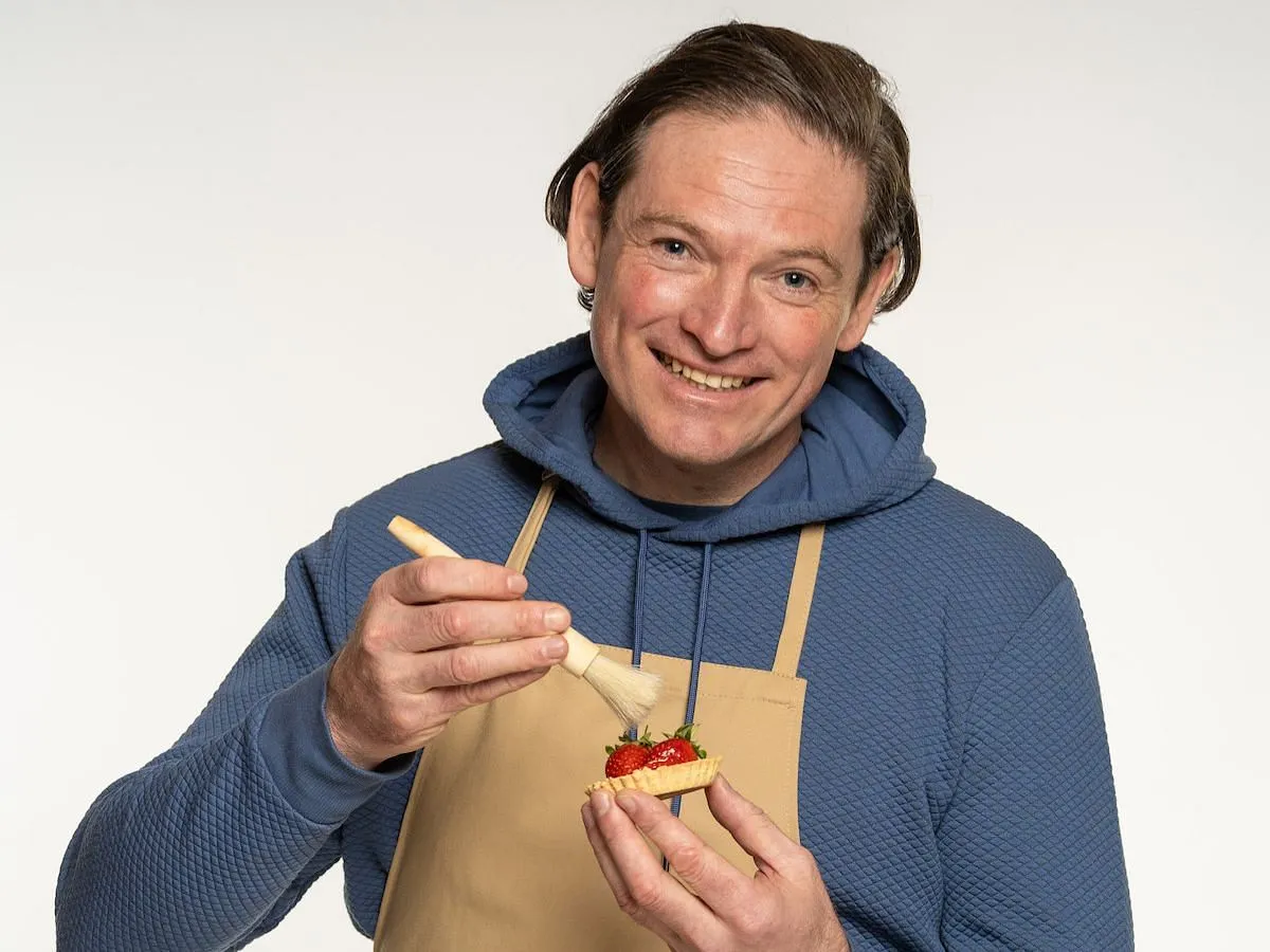 Andy de The Great British Baking Show (Image via Tudum par Netflix)