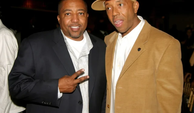 Esplorando la connessione: Kevin Liles e Russell Simmons sono imparentati? Approfondimenti sulla carriera mentre Liles annuncia l’uscita dal ruolo di CEO di 300 Entertainment