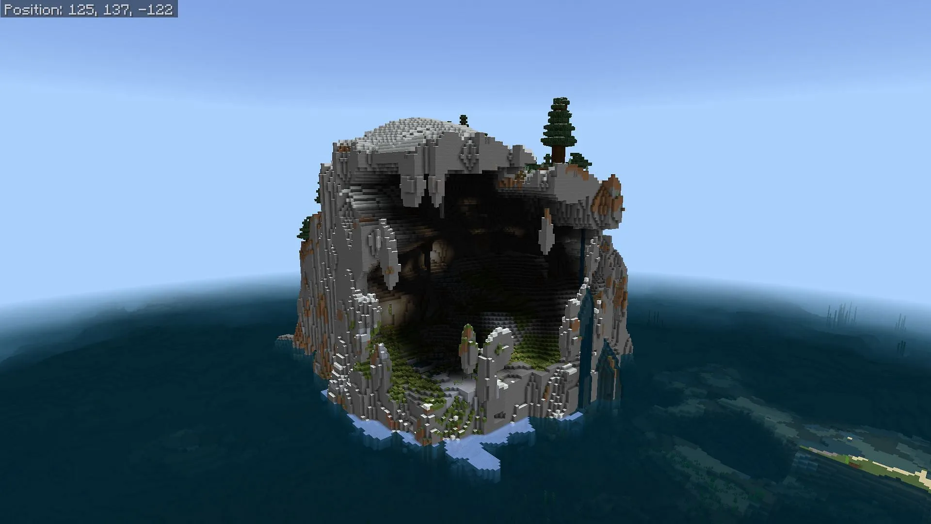 Esta semente de ilha do Minecraft oferece bastante espaço para construir uma caverna oca (Imagem via u/Fragrant_Result_186/Reddit)