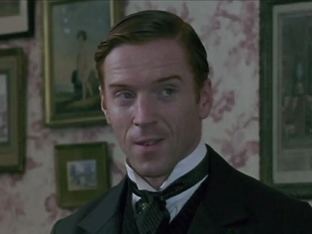 Fotograma de la saga Forsyte (imagen vía Amazon Prime Video)