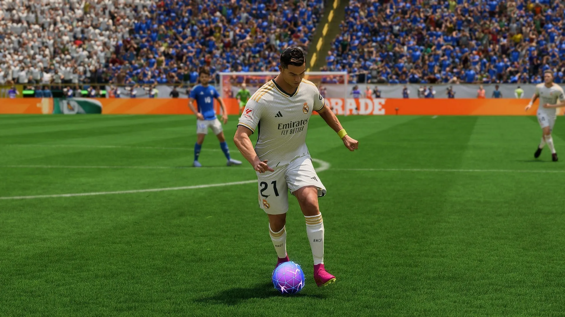 Ronaldo Chop est très utile pour dérouter les défenseurs (Image via EA)