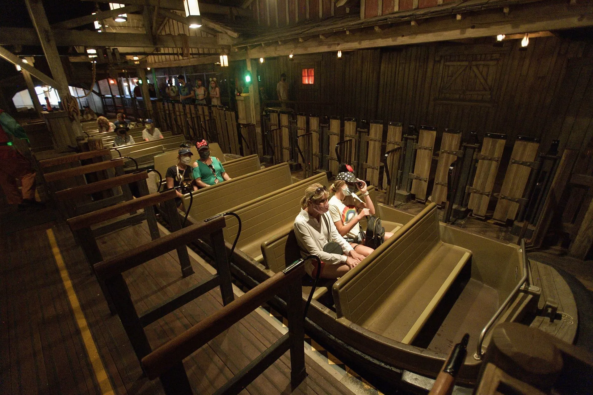 Pirates of the Caribbean ride in Disneyland, Anaheim, CA (Image via Getty/@Jeff Gritchen)