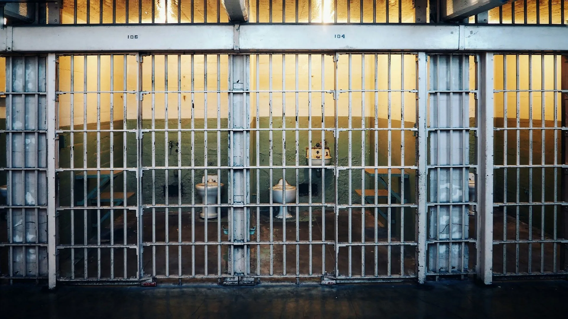 Marc Dutroux is in prison (Image by Umanoide/Unsplash)