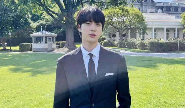 “BTS’ Jin: A Handsome Heart and Appearance” — Tennis Coach Thanks Jin for Comfort During ‘RUN JIN’ Filming