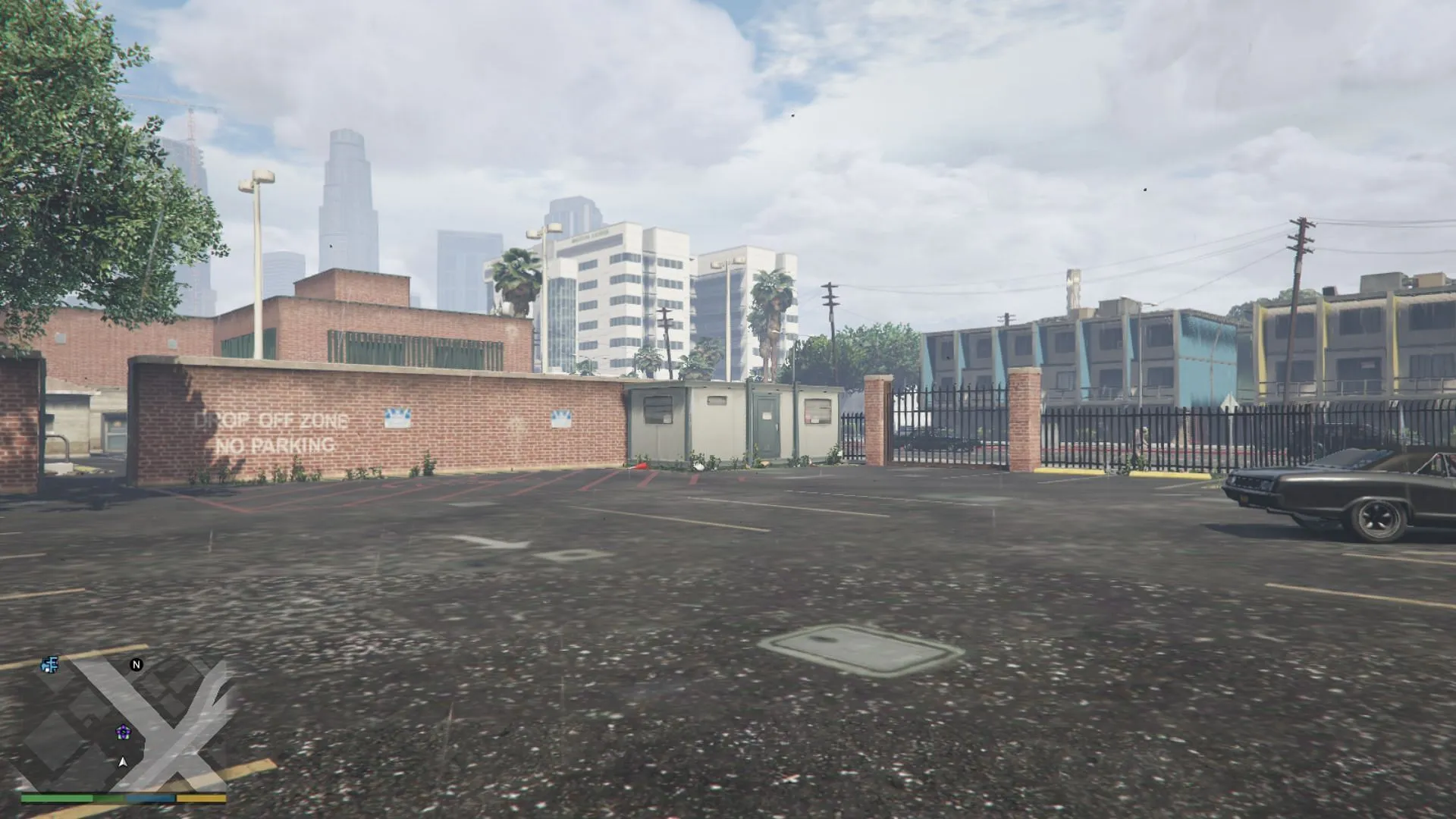 Uma captura de tela do LSPD Auto Impound no Grand Theft Auto 5 Story Mode (Imagem via Rockstar Games)