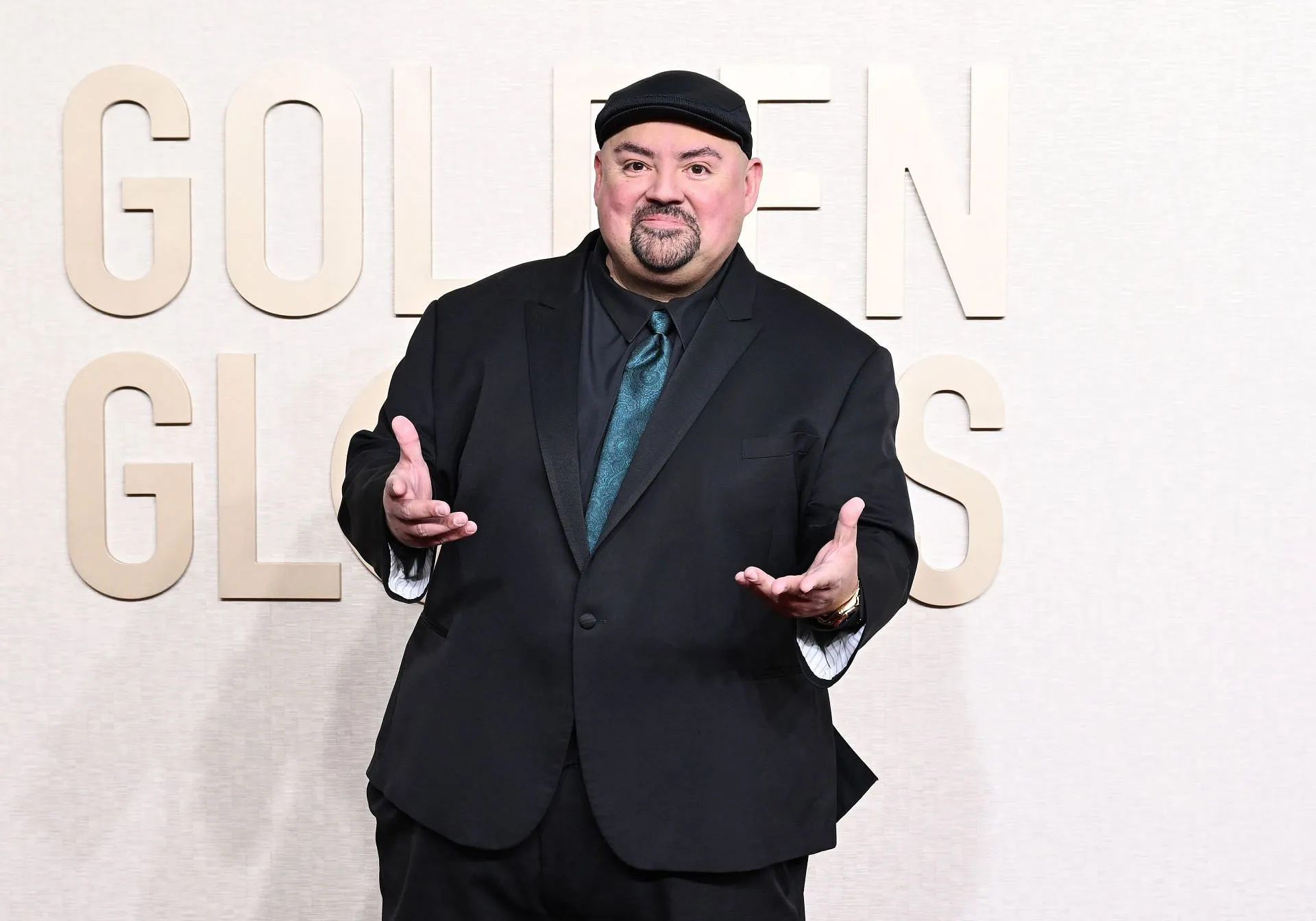 Gabriel Iglesias na 81ª edição do Globo de Ouro - Chegadas - Fonte: Getty