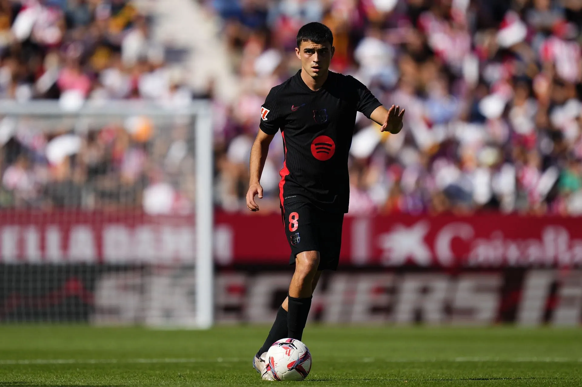 Pedri in FC Barcelona's away kit (Image via Getty)