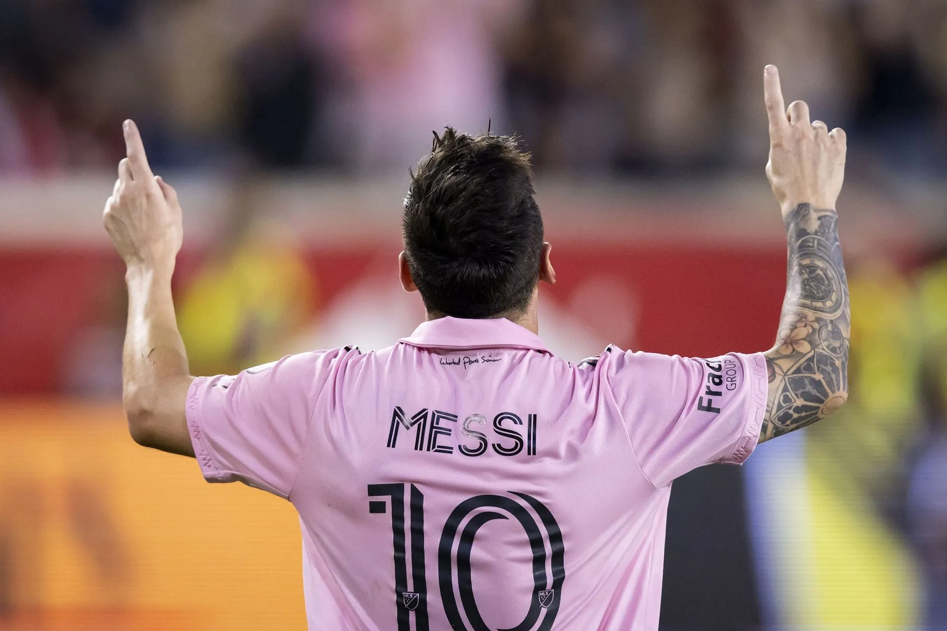 La célébration emblématique de Lionel Messi Point to the Sky (Image via Getty)