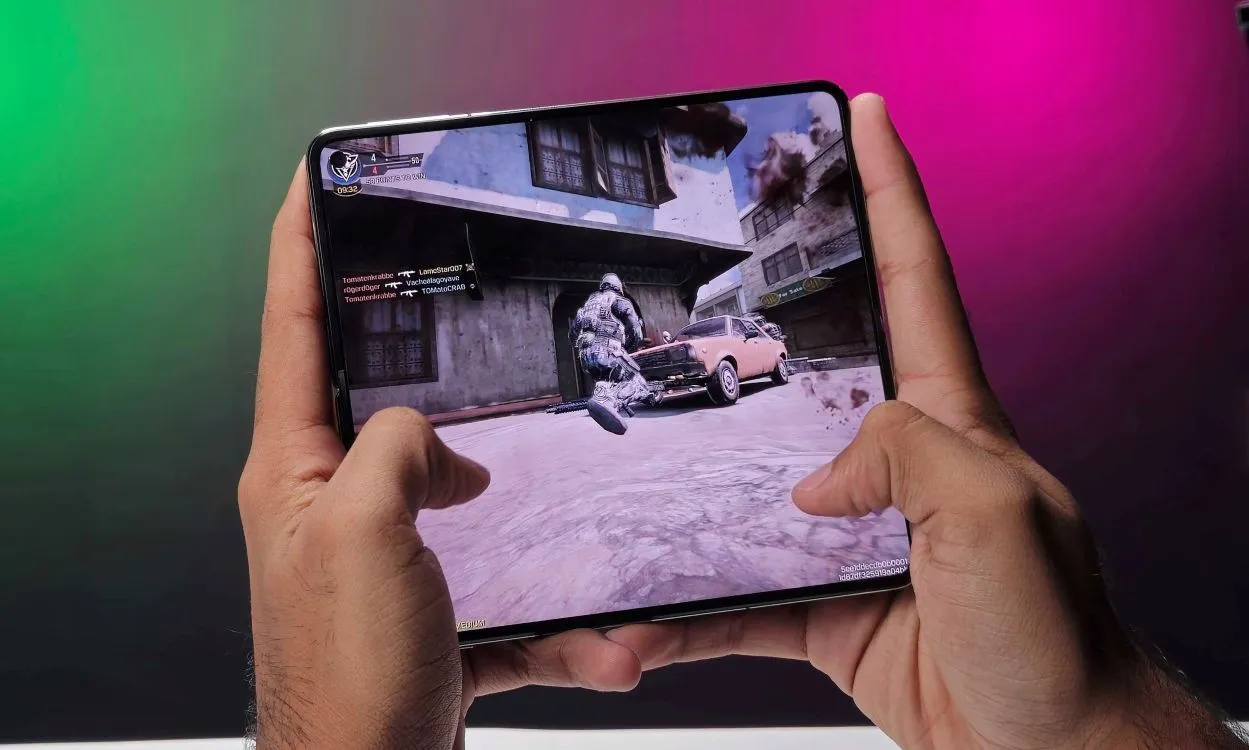 Pixel 9 Pro XL contro Samsung Galaxy Z Fold 6 Schermo Gaming