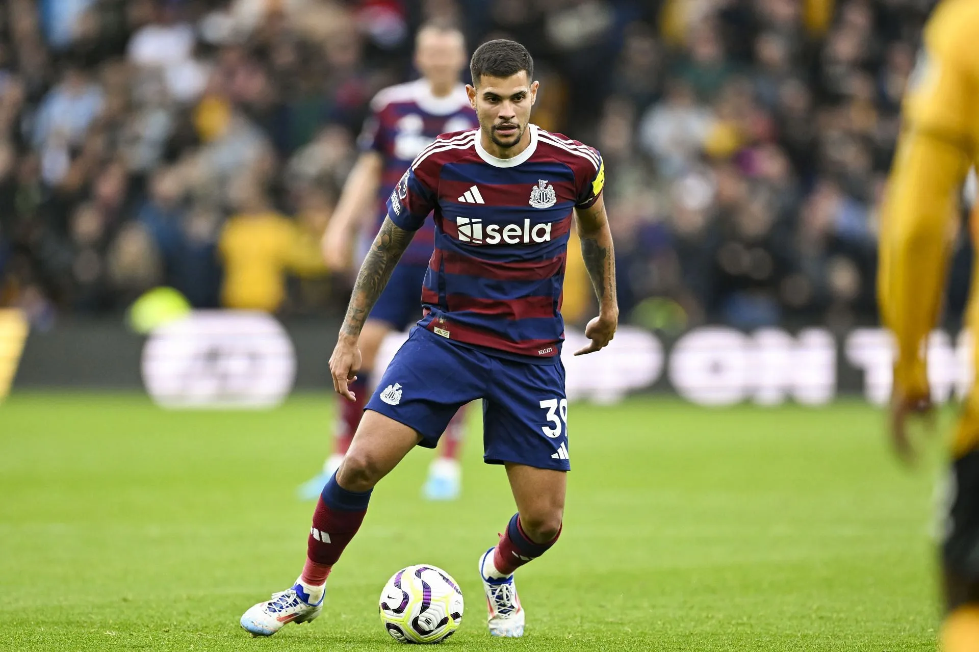 Bruno Guimaraes jugando para el Newcastle (Imagen vía Getty)