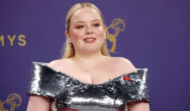 “Fans Demand Action After Aspects of Carpet Management Distract Nicola Coughlan at 2024 Emmys Red Carpet”